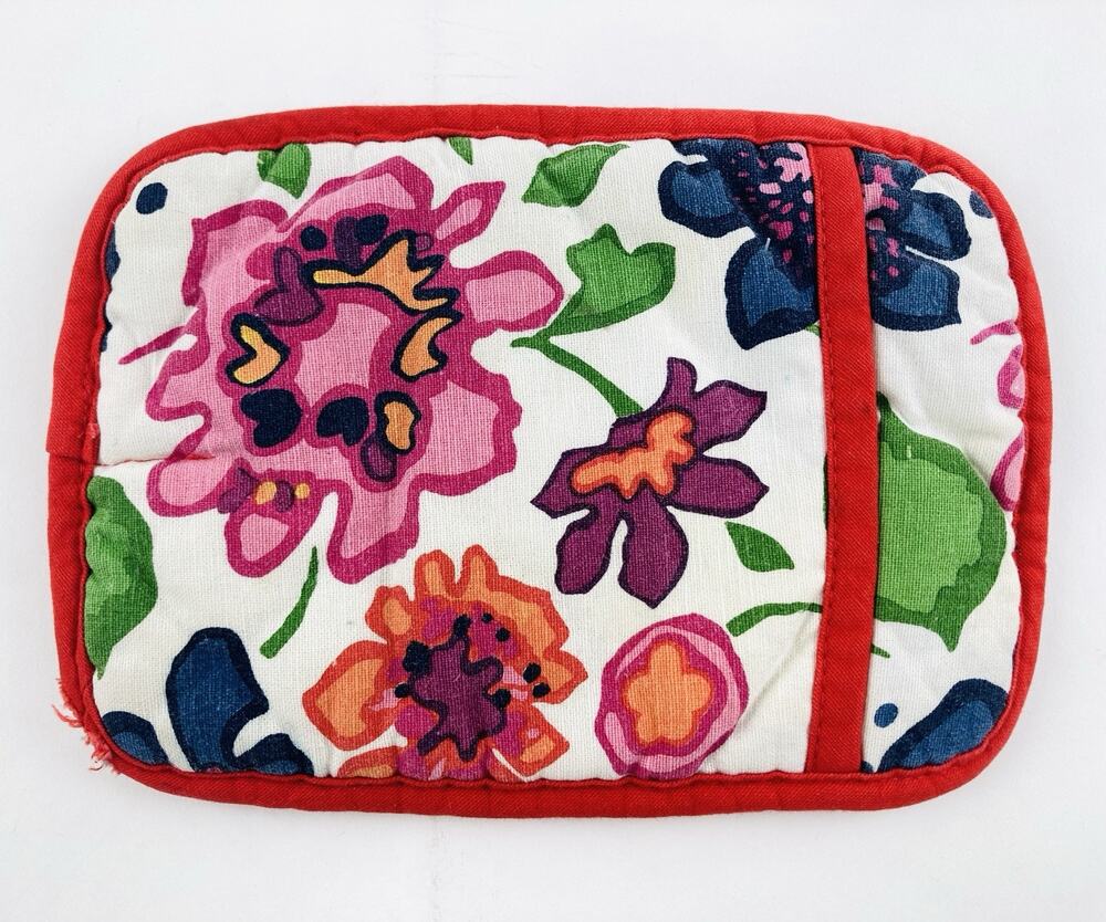Kate Spade New York Festive Floral Pot Holder 100% Cotton Pink Rubber Textured